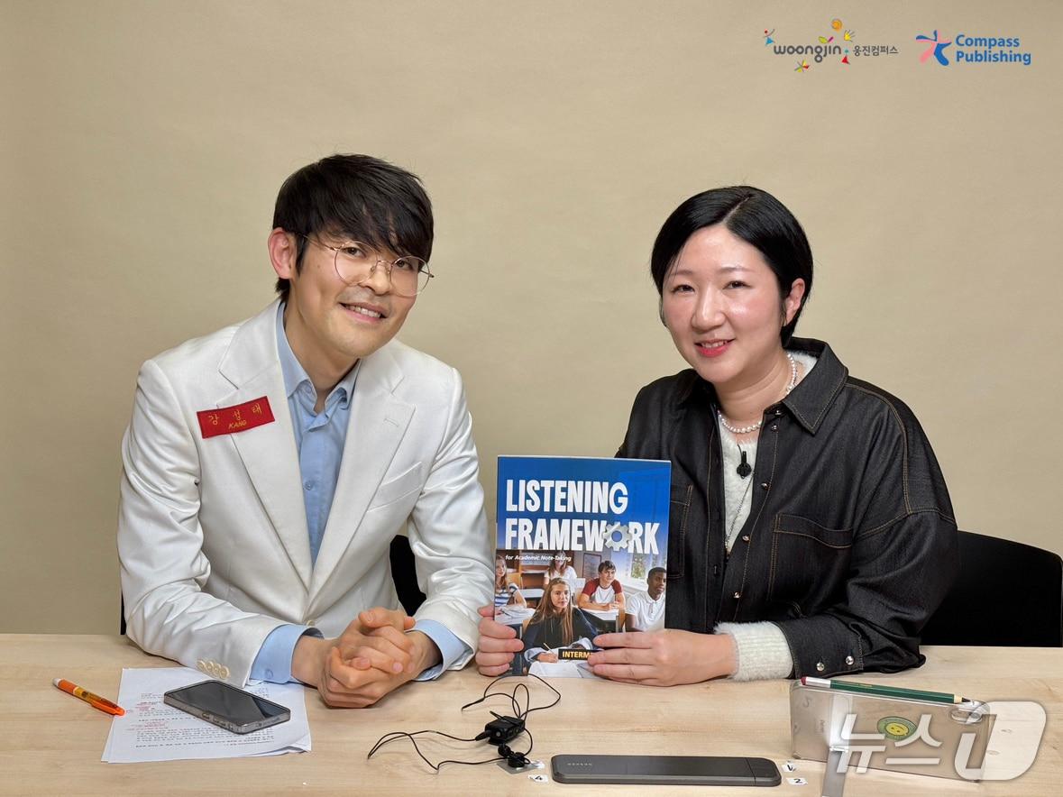 본문 이미지 - 강성태 공신닷컴 대표(왼쪽)와 유튜브 채널 '교집합 스튜디오'를 운영하는 교육 전문가 주단쌤.(웅진컴퍼스 제공)