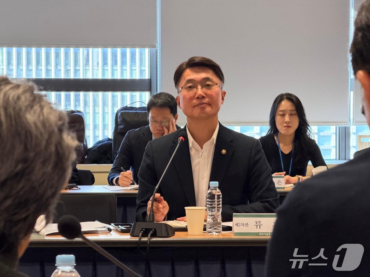 본문 이미지 - 류제명 과학기술정보통신부 제2차관이 13일 '에이전틱 AI 시대, 소프트웨어(SW) 산업 및 인재 양성 대응 방안'을 주제로 전문가 간담회를 열었다. 2026.3.13 ⓒ 뉴스1 이기범 기자