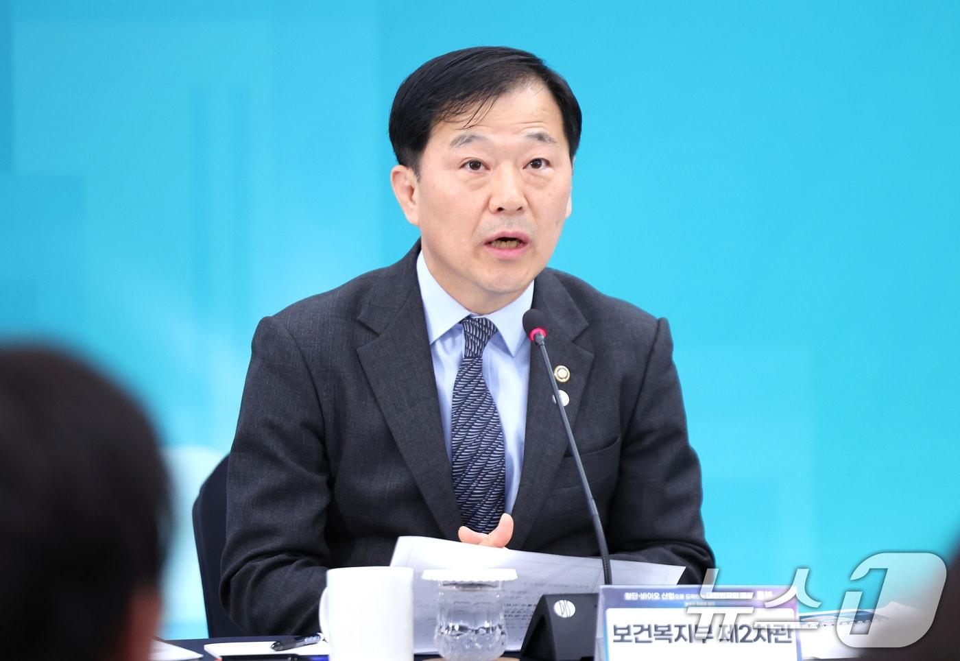 본문 이미지 - 이영훈 보건복지부 2차관이 13일 청주 오스코에서 열린 ’충북의 마음을 듣다’ 타운홀미팅 간담회에서 발언을 하고 있다. 2026.3.13 ⓒ 뉴스1 허경 기자