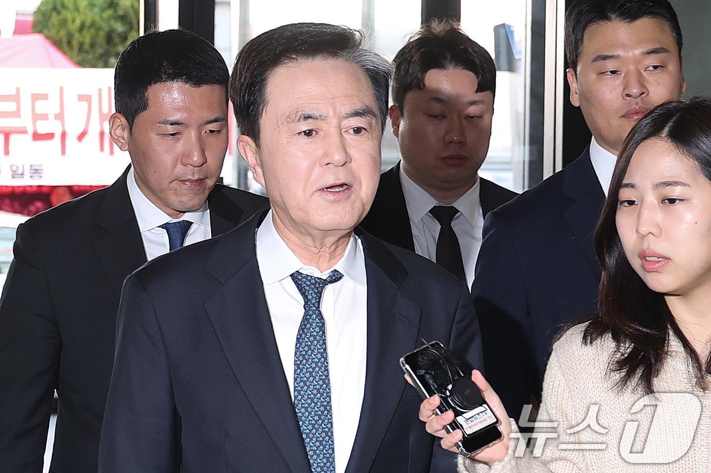 본문 이미지 - 김태흠 충남도지사가 서울 여의도 국민의힘 중앙당사에서 열린 광역단체장 후보 면접에 참석하고 있다.  ⓒ 뉴스1  이승배 기자