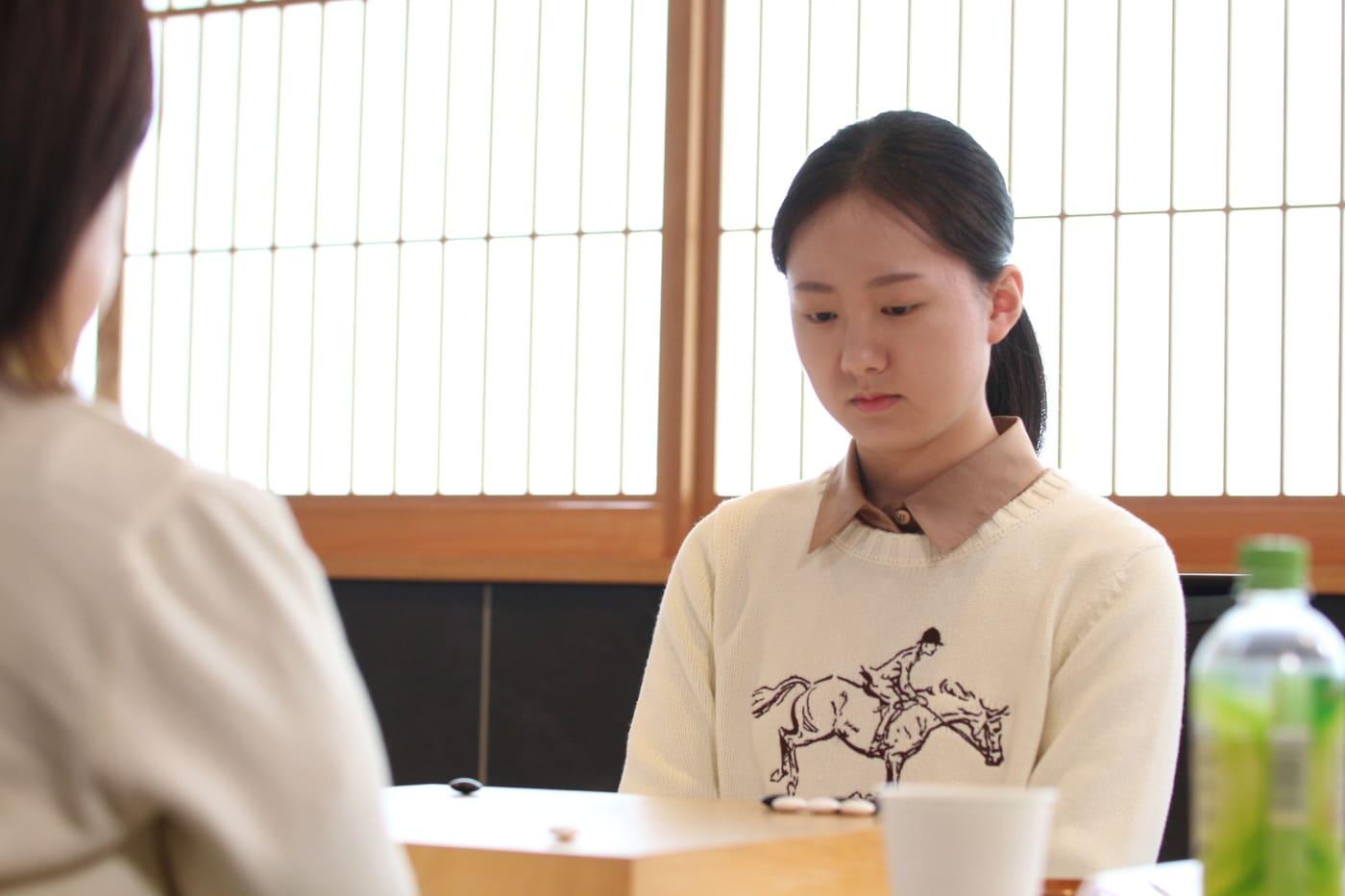 본문 이미지 - 센코컵 준결승에 진출한 김은지 9단. (한국기원 제공)