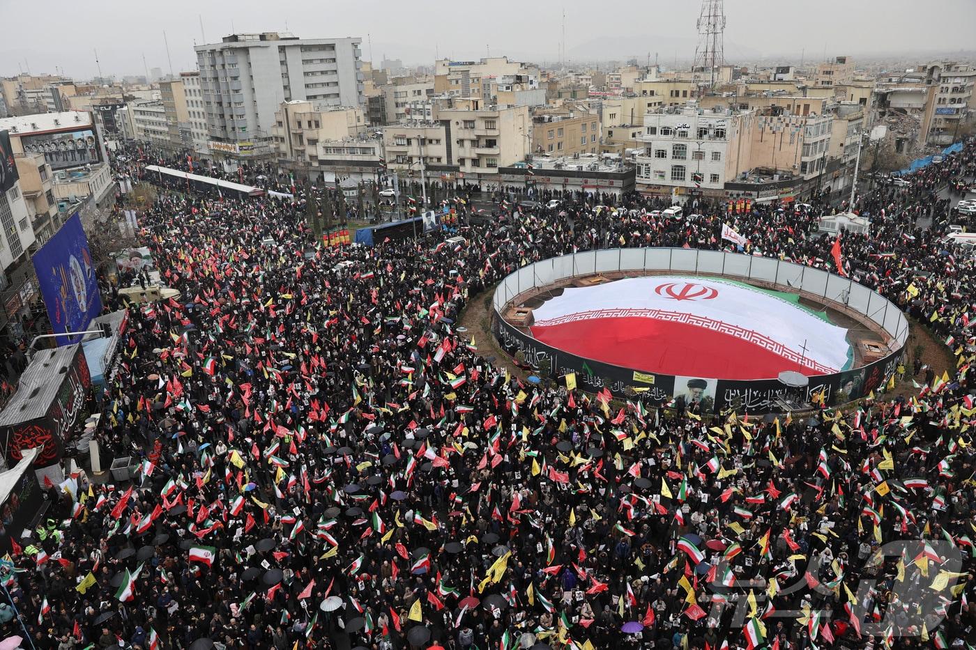 본문 이미지 - 이란 테헤란에서 열린 쿠드스의 날 집회. 2026.03.13 ⓒ 로이터=뉴스1