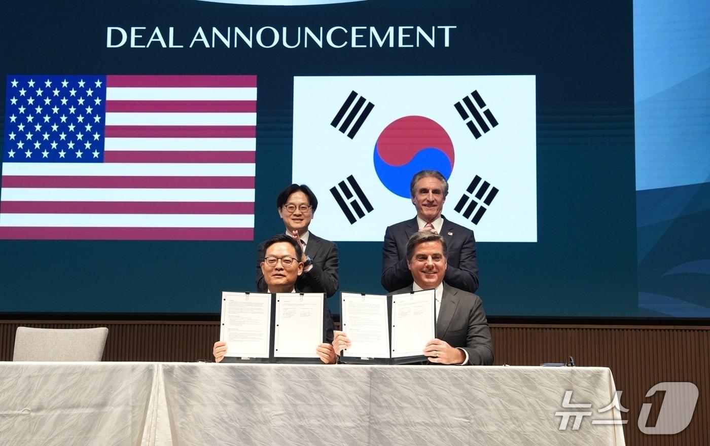 본문 이미지 - 한화에어로스페이스-벤처 글로벌 LNG 구매 계약식(한화에어로스페이스 제공)