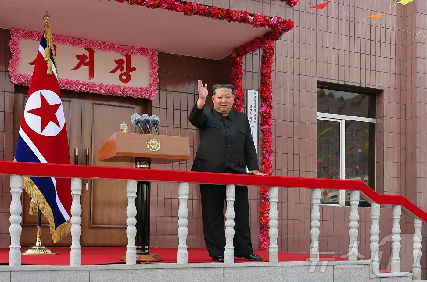 본문 이미지 - (평양 노동신문=뉴스1) =  김정은 노동당 총비서. [국내에서만 사용가능. 재배포 금지. DB 금지. For Use Only in the Republic of Korea. Redistribution Prohibited] rodongphoto@news1.kr