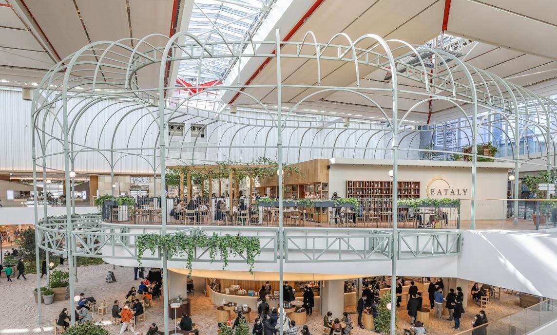 본문 이미지 - 이탈리 더현대 서울 매장 전경.(현대그린푸드 제공)