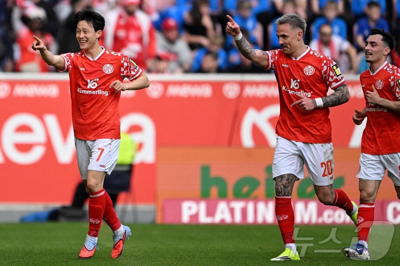 본문 이미지 - 리그에서 2경기 연속골을 넣은 마인츠의 이재성.  ⓒ AFP=뉴스1