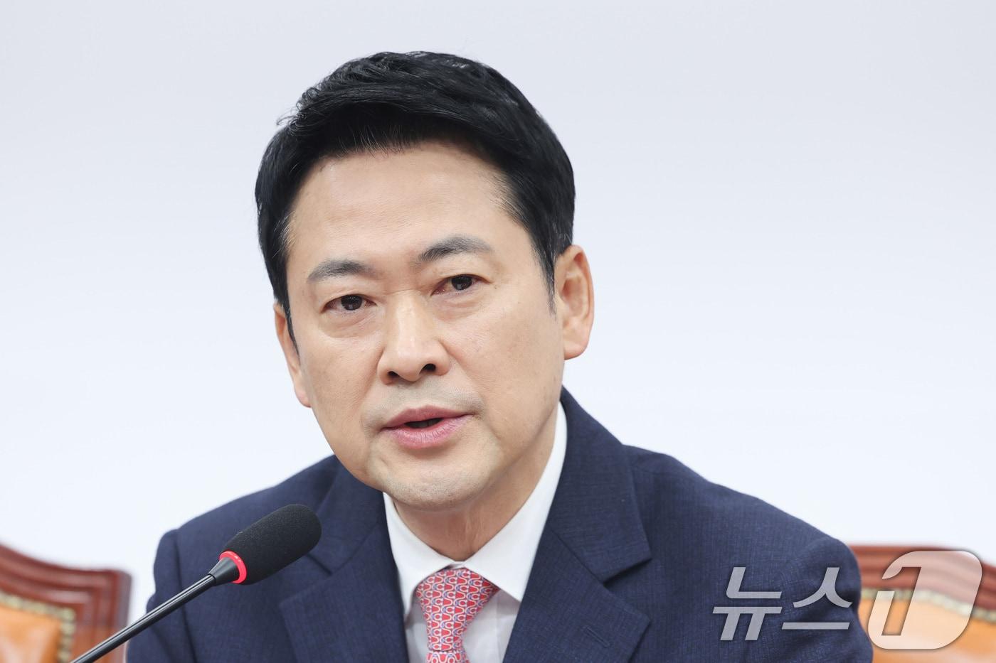 본문 이미지 - 장동혁 국민의힘 대표가 16일 서울 여의도 국회에서 열린 최고위원회의에서 발언하고 있다. 2026.3.16 ⓒ 뉴스1 신웅수 기자