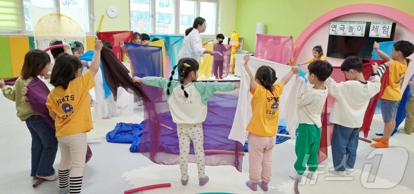 본문 이미지 - 경북교육청은 16일 유보통합 이후 바람직한 기관 모델 개발을 위해 운영 중인 영유아학교 시범기관 확대사업을 올해도 지속 추진한다. /뉴스1