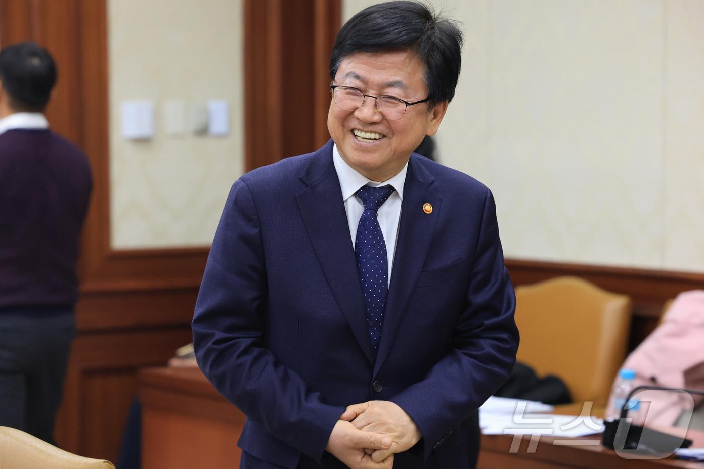 본문 이미지 - 최교진 교육부 장관.2026.3.17 ⓒ 뉴스1 임세영 기자