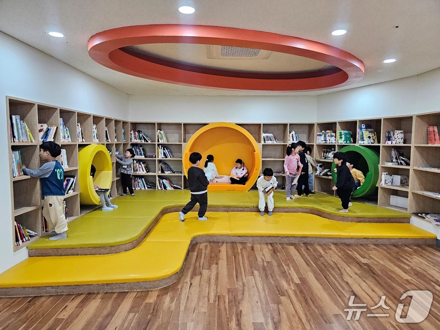 본문 이미지 - 작년 조성된 유치원 안심 놀이 환경.(부산시교육청 제공. 재판매 및 DB금지)