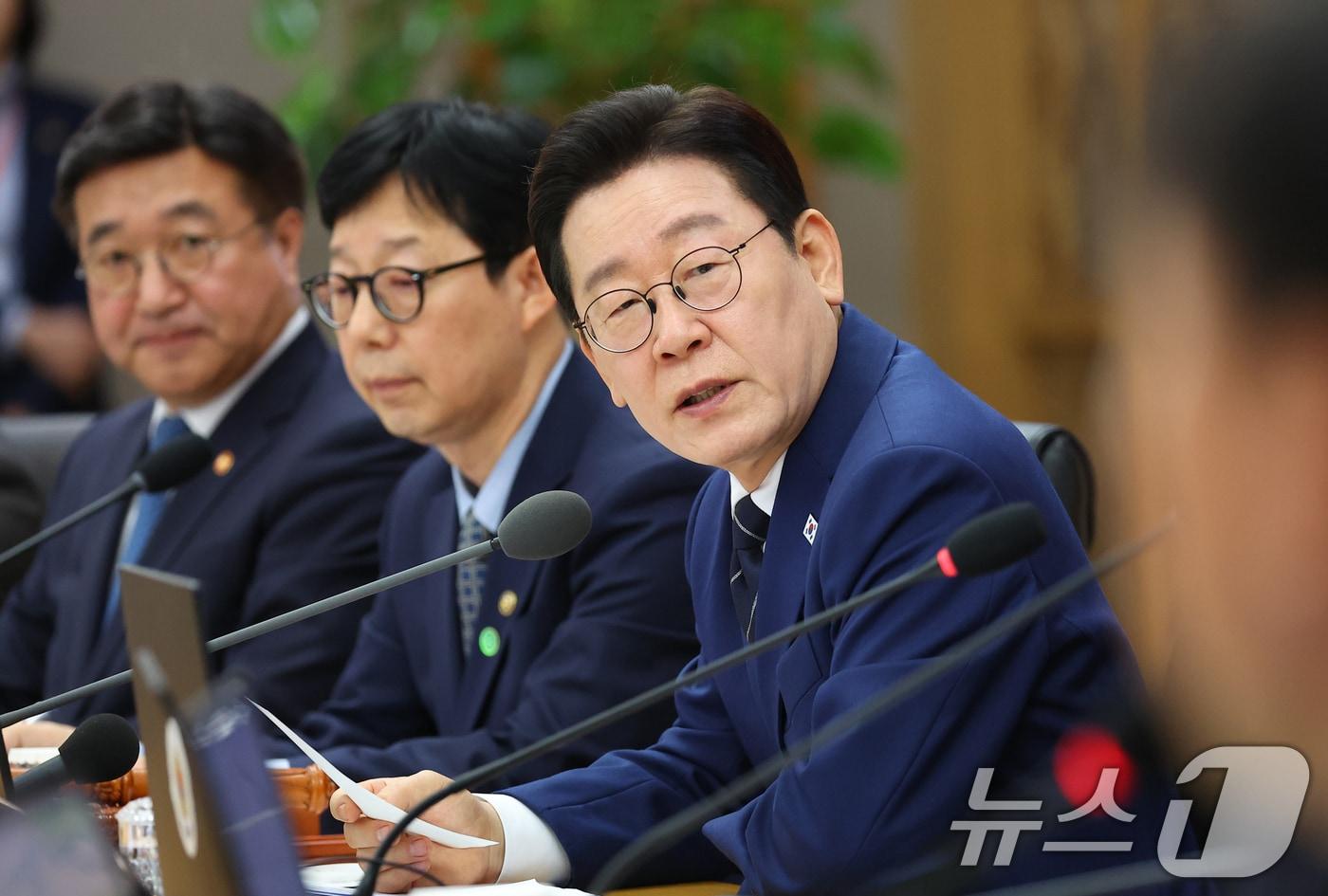 본문 이미지 - 이재명 대통령이 17일 정부세종청사에서 열린 국무회의에서 발언하고 있다. (청와대통신사진기자단) 2026.3.17 ⓒ 뉴스1 허경 기자