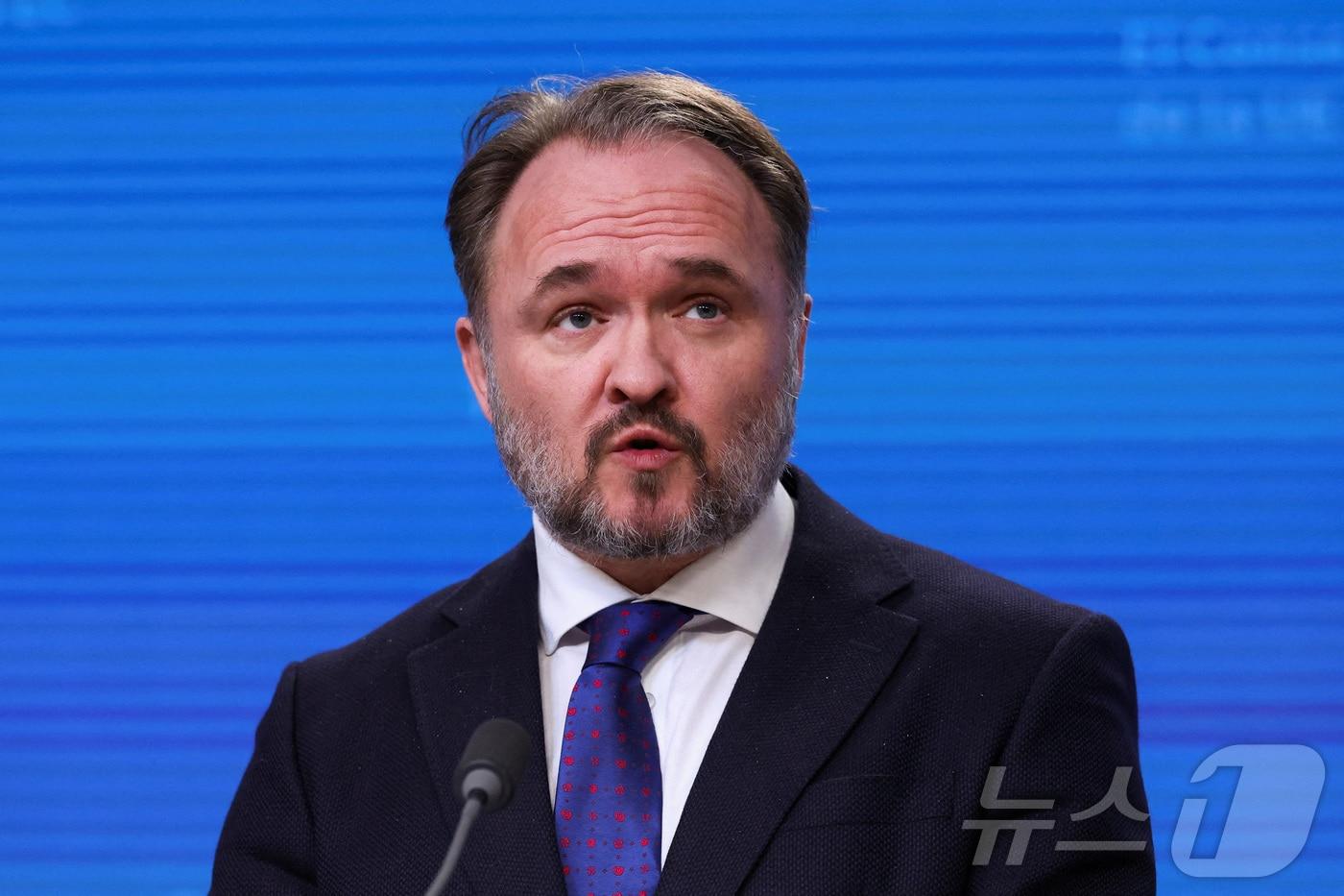 본문 이미지 - 16일(현지시간) 벨기에 브뤼셀에서 열린 유럽연합(EU) 에너지·외교 장관 회의 폐막 기자회견에서 댄 요르겐센 EU 에너지·주택 담당 집행위원이 발언하고 있다. 2026.03.16. ⓒ 로이터=뉴스1