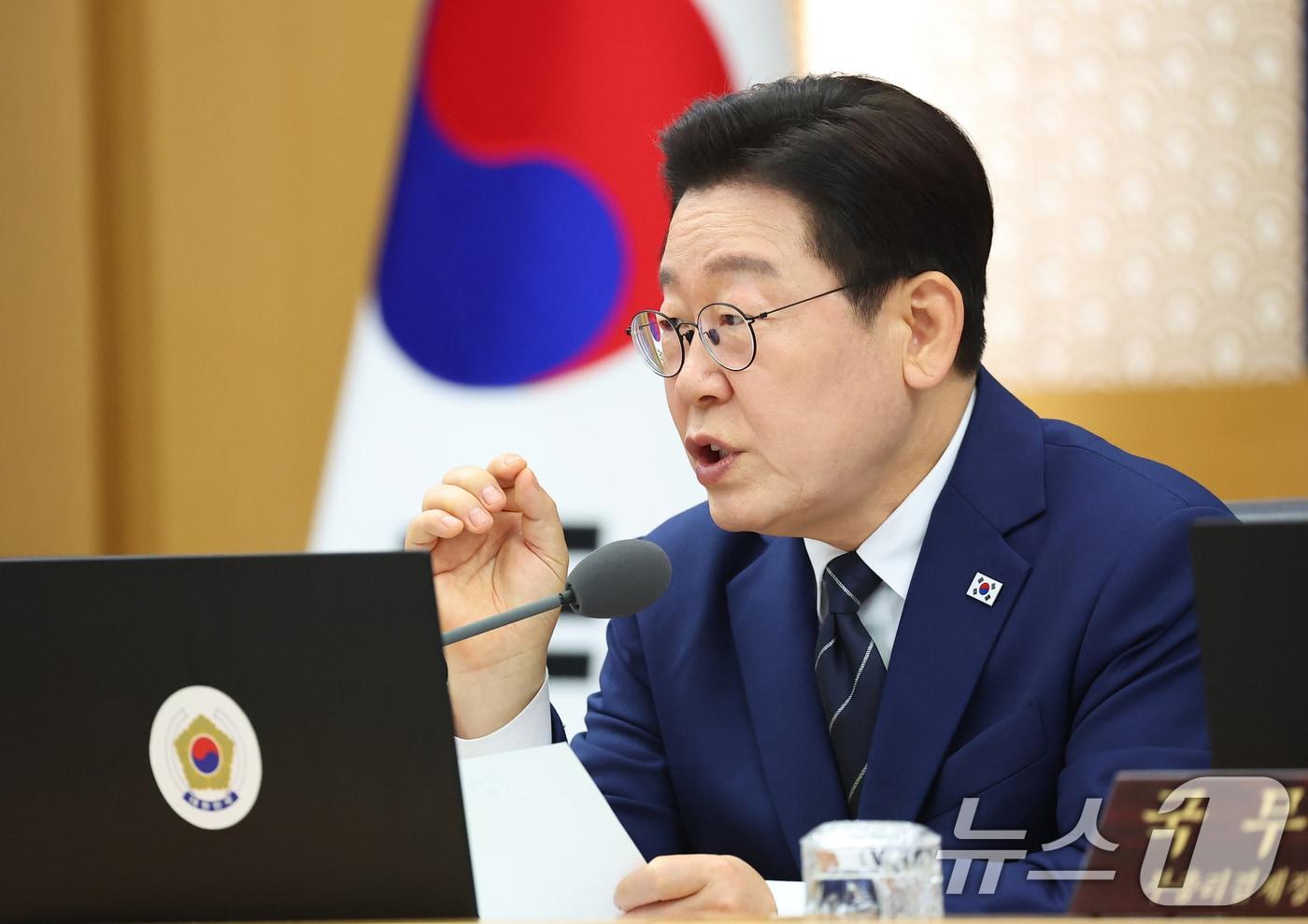 본문 이미지 - 이재명 대통령이 17일 정부세종청사에서 열린 국무회의에서 발언하고 있다. (청와대통신사진기자단) 2026.3.17 ⓒ 뉴스1 허경 기자
