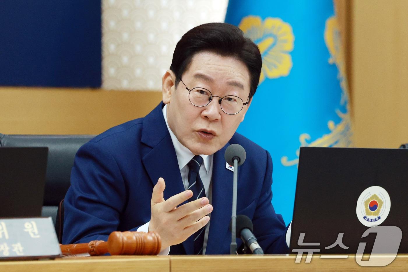 본문 이미지 - 이재명 대통령이 17일 정부세종청사에서 열린 국무회의에서 발언을 하고 있다. (청와대통신사진기자단) 2026.3.17 ⓒ 뉴스1 이재명 기자