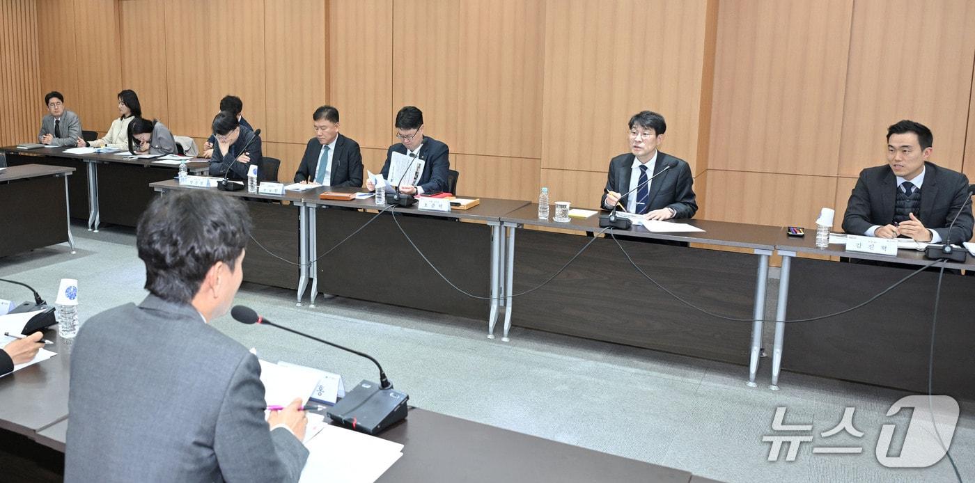 본문 이미지 - 대구시가 16일 동인청사에서 독립기념관 분원 유치와 관련해 보고회를 열고 있다. (대구시 제공. 재판매 및 DB 금지)/뉴스1