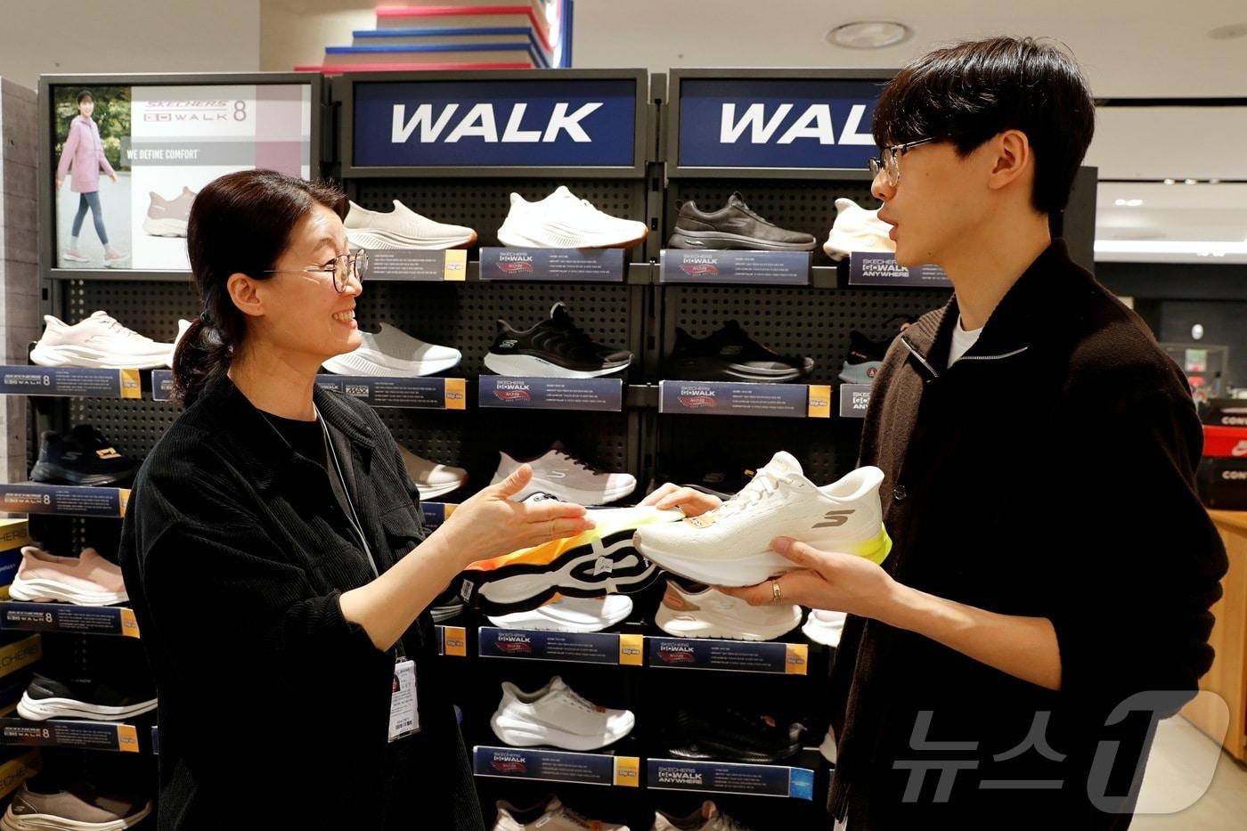 본문 이미지 - 광주신세계 플레이스팟 스케쳐스 매장.(광주신세계 제공. 재배포 및 DB 금지)