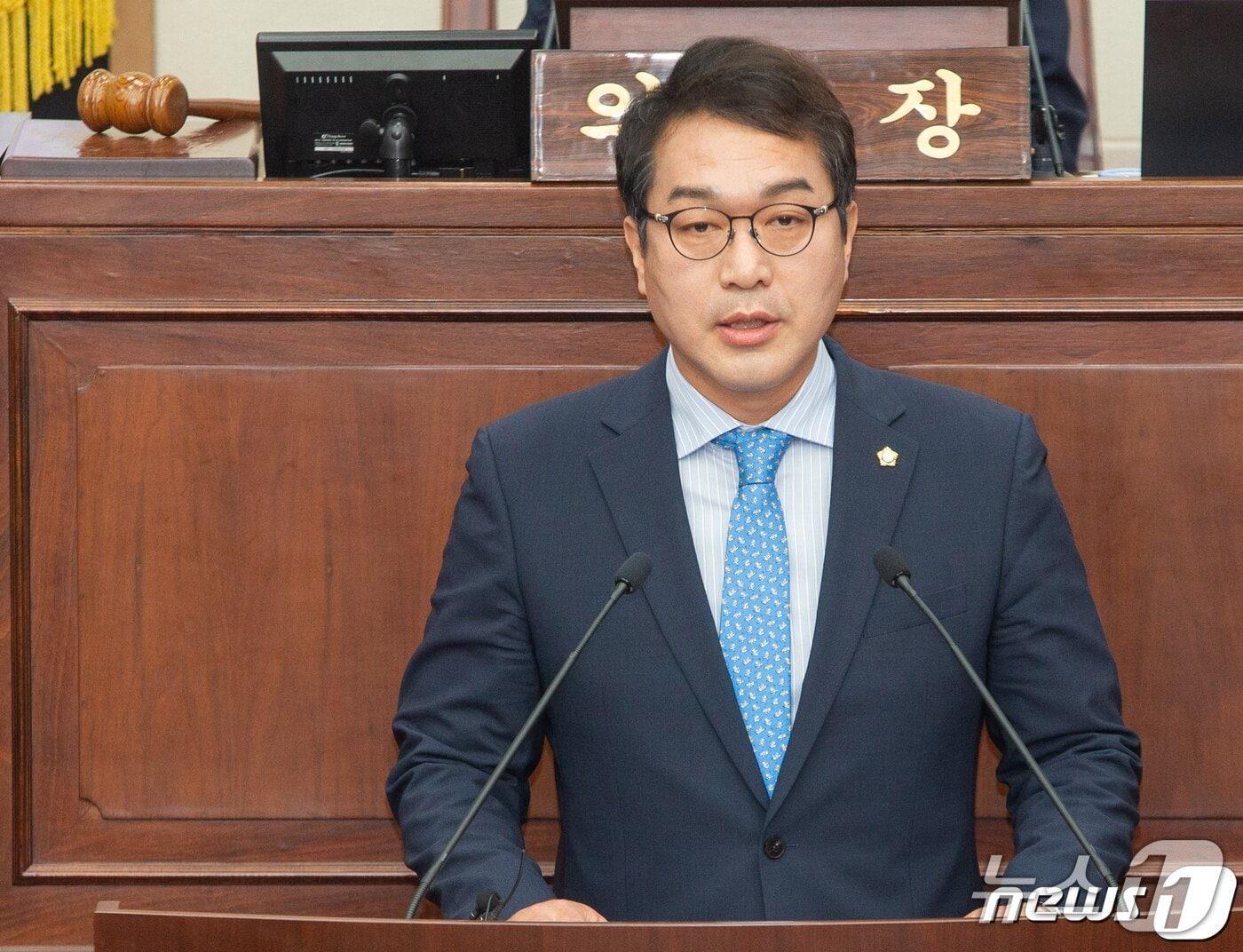 본문 이미지 - 김근한 구미시의원.(구미시의회 제공. 재판매 및 DB금지)/뉴스1