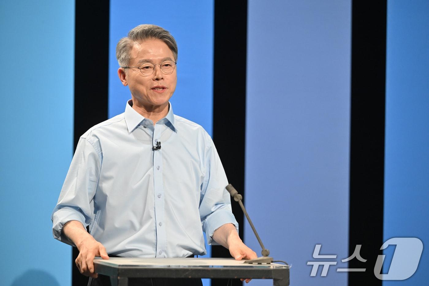 본문 이미지 - 더불어민주당 전남광주통합특별시장 경선 후보인 민형배 의원. 2026.3.17 ⓒ 뉴스1 김태성 기자