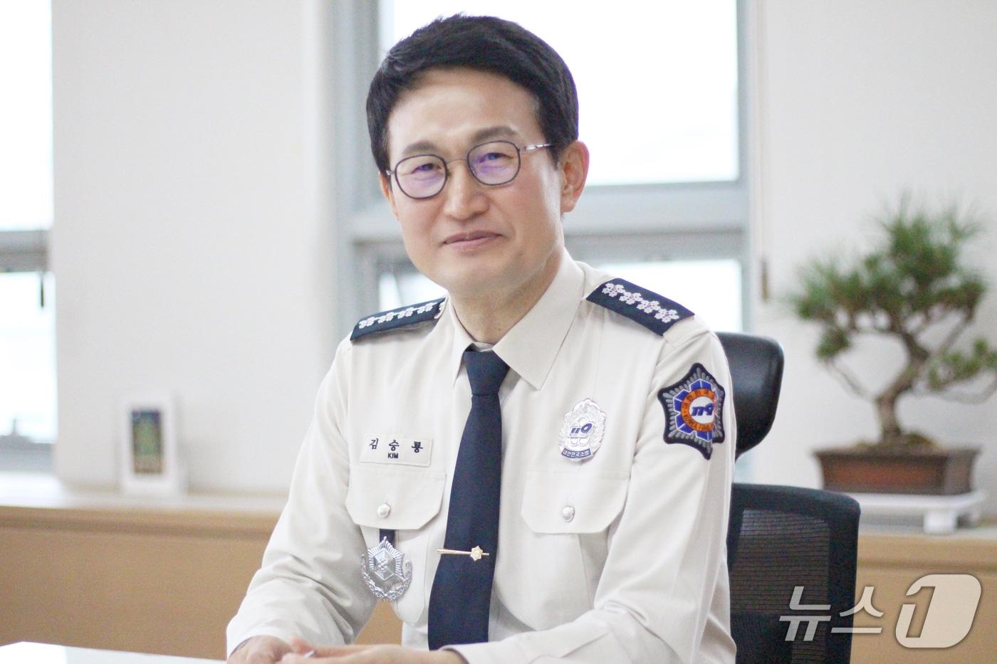 본문 이미지 - 김승룡 신임 소방청장.(소방청 제공)