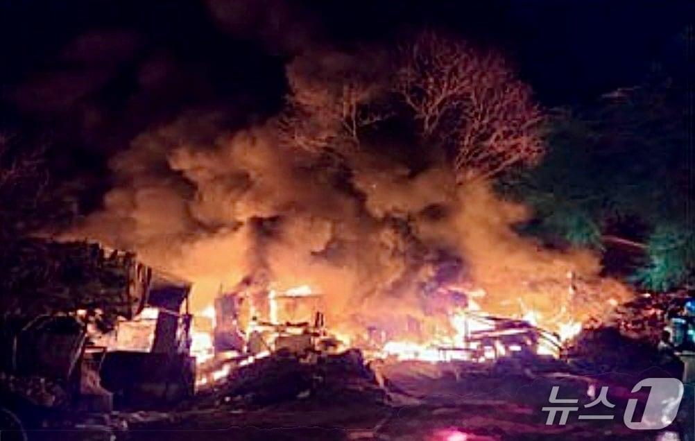 본문 이미지 - 화재 현장. (경기도소방재난본부 제공. 재판매 및 DB 금지) 2026.318/뉴스1 