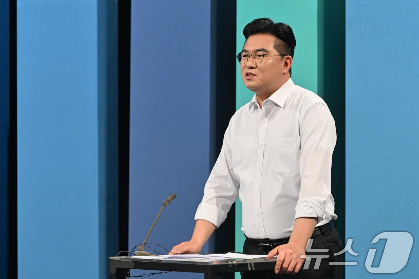 본문 이미지 - 더불어민주당 전남광주통합특별시장 경선 후보인 정준호 의원이 지난 18일 광주MBC에서 열린 민주당 전남광주특별시장 B조 경선 토론회에서 발언하고 있다. 2026.3.18 ⓒ 뉴스1 김태성 기자