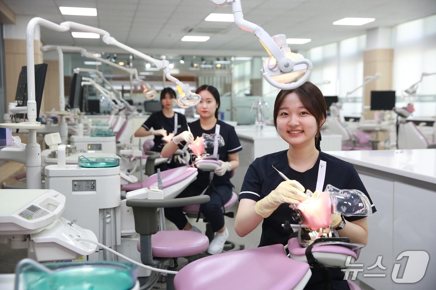 본문 이미지 - 영산대학교는 고용노동부와 한국산업인력공단이 주관하는 '2026년 K-Move 스쿨' 사업 운영기관에 선정됐다. (영산대 제공. 재판매 및 DB금지)