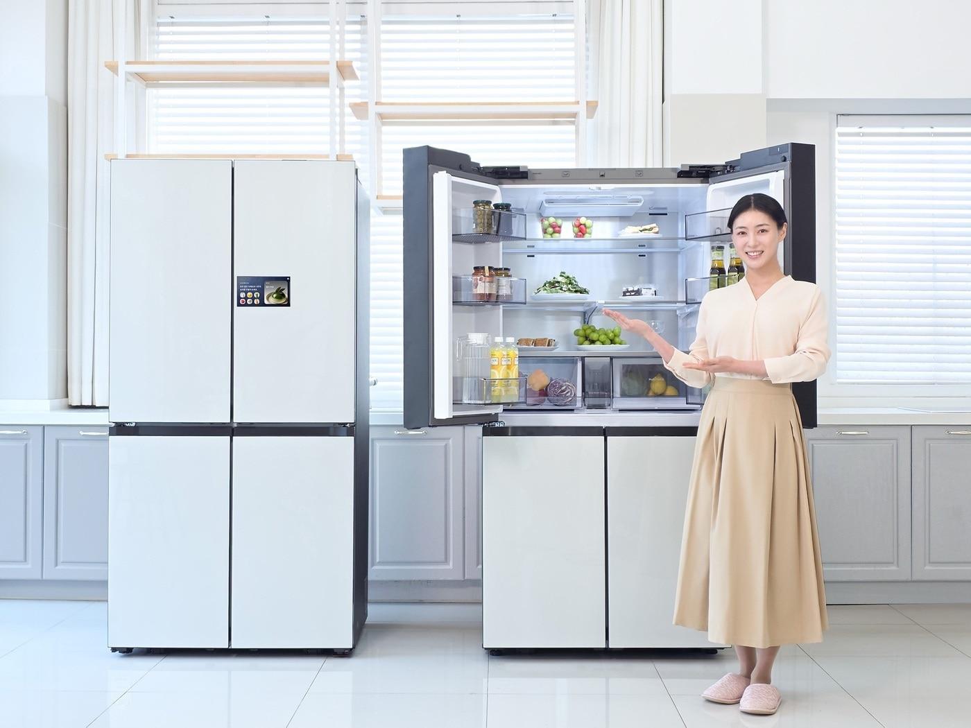 본문 이미지 - 삼성전자가 '비스포크 AI 패밀리허브' 냉장고를 출시했다.(삼성전자 제공)/뉴스1