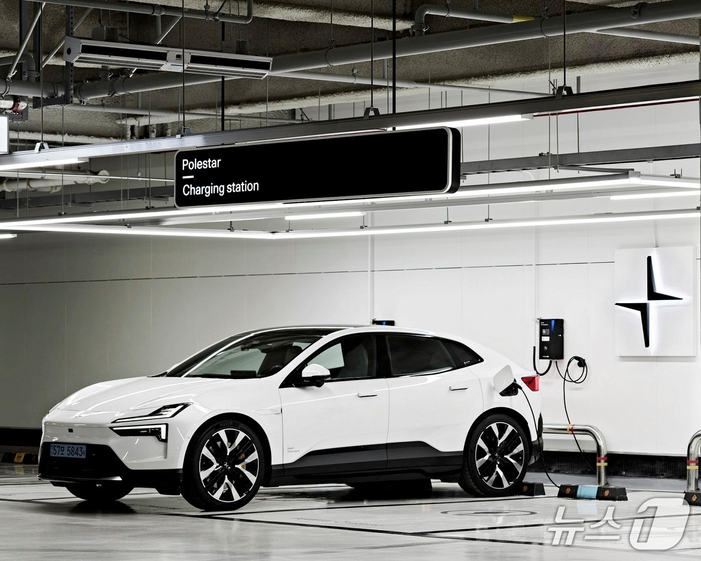 본문 이미지 - 폴스타코리아 