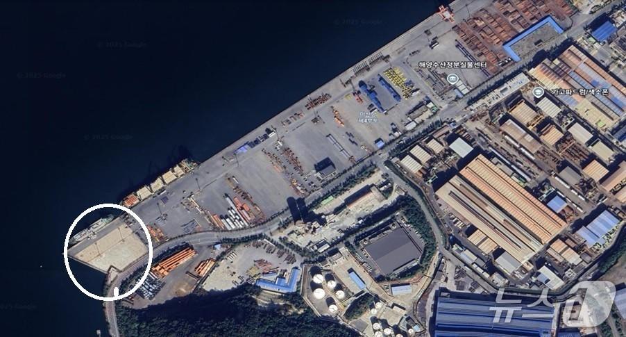 본문 이미지 - 팬스타엔터프라이즈가 새로 확보한 마산항 부두 야적장 모습 (회사 제공. 재판매 및 DB금지)