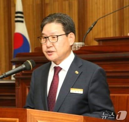 본문 이미지 - 박세복 전 영동군수  