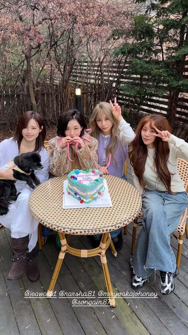 본문 이미지 - 브라운아이드걸스(제아 SNS 갈무리)