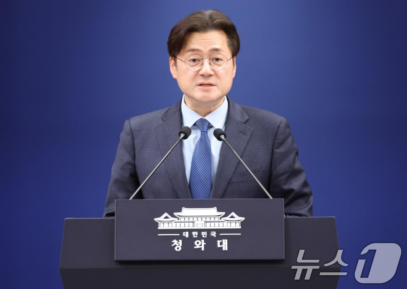 본문 이미지 - 홍익표 정무수석이 20일 청와대 춘추관에서 서울-양평 고속도로 사업 관련 브리핑을 하고 있다. 2026.3.20 ⓒ 뉴스1 허경 기자