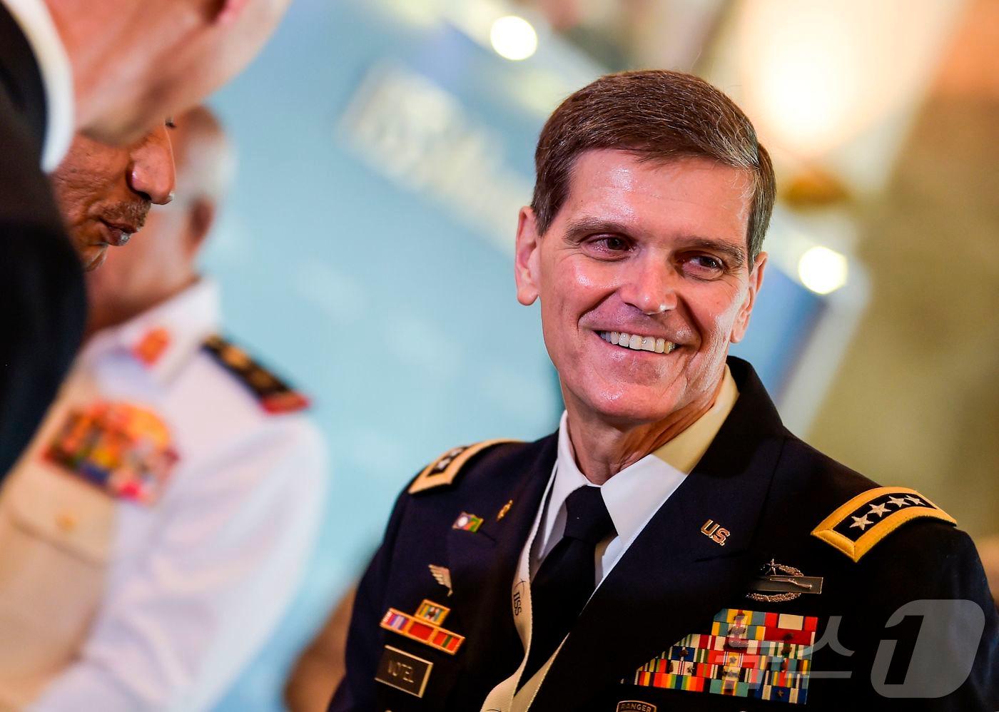 본문 이미지 - 조셉 보텔 전 미 중부사령부(CENTCOM) 사령관 ⓒ AFP=뉴스1