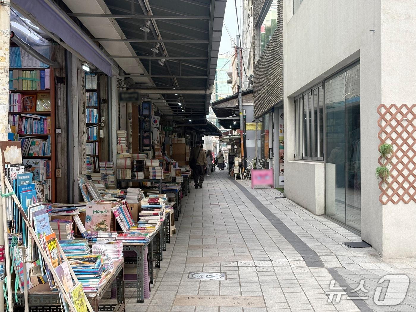본문 이미지 - 부산 중구 보수동 책방골목 일대 모습. 2026.3.20 ⓒ 뉴스1 박서현 기자