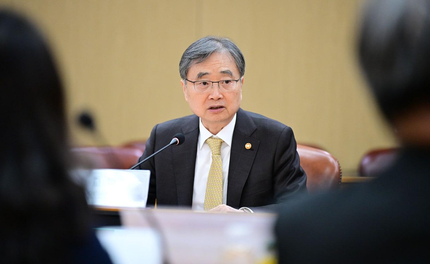 본문 이미지 - 외교부는 20일 향후 5년간 이행될 정부의 재외국민보호정책 목표와 세부 정책과제를 담은 '제2차 재외국민보호 기본계획(2026-2030년)'을 심의·의결했다고 밝혔다. (외교부 제공)