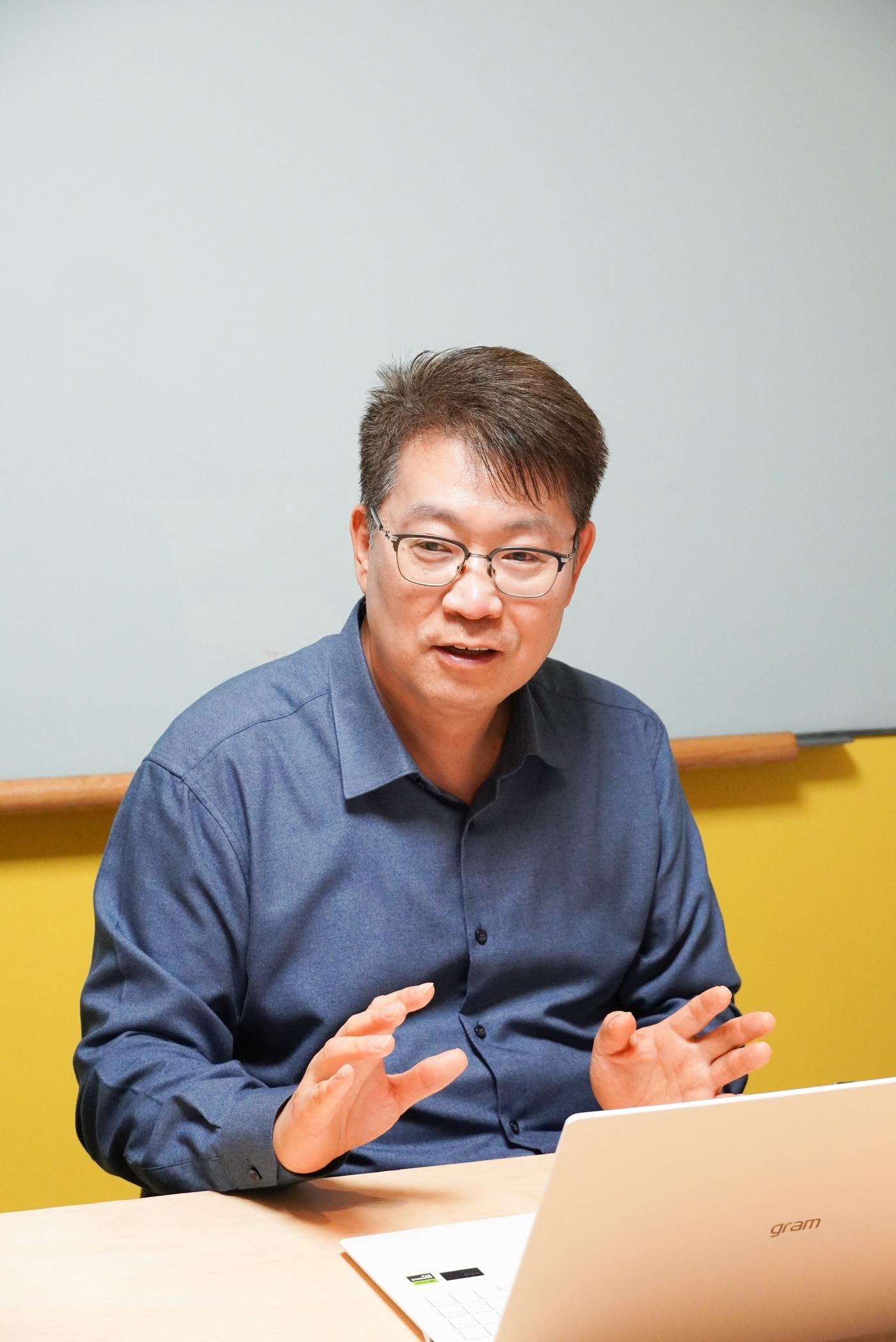 본문 이미지 - 이진수 NHN데이터 대표가 19일 경기 성남시 NHN 본사 사옥에서 인터뷰를 진행하고 있다. 2026.03.19. ⓒ 뉴스1 (NHN 제공)