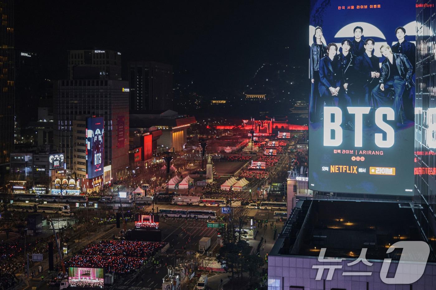 방탄소년단(BTS)이 21일 서울 광화문광장에서 'BTS 컴백 라이브: 아리랑' 발매 기념 컴백 공연을 하고 있다. 2026.3.21 ⓒ 뉴스1 사진공동취재단