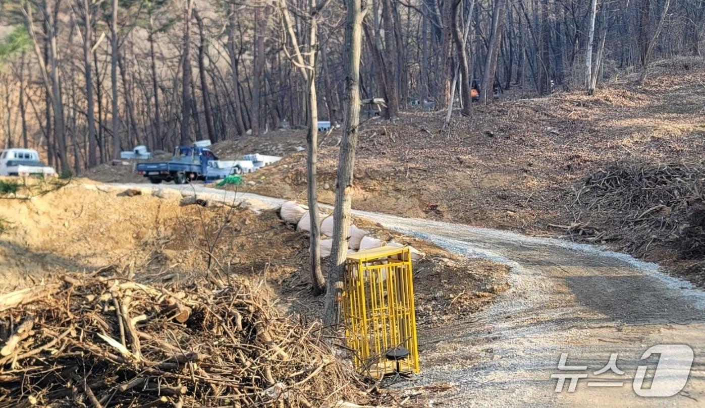 본문 이미지 - 상당산성 도시생태 휴식공간 조성사업 공사 현장.2026.3.22./뉴스1 임양규 기자
