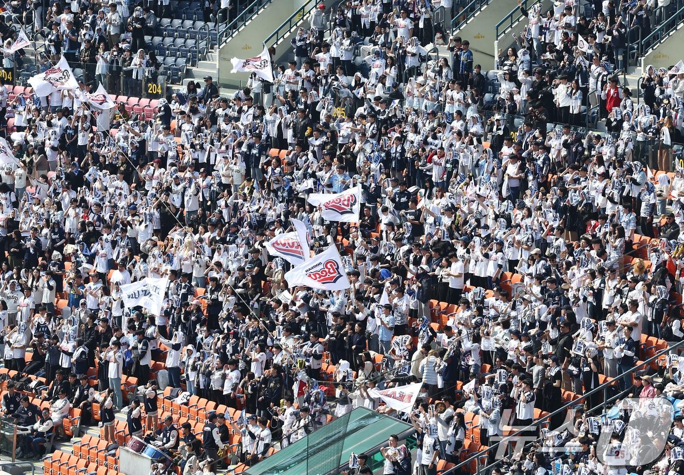 본문 이미지 - 두산 베어스가 홈 9경기 연속 매진 기록을 세웠다. ⓒ 뉴스1 김민지 기자