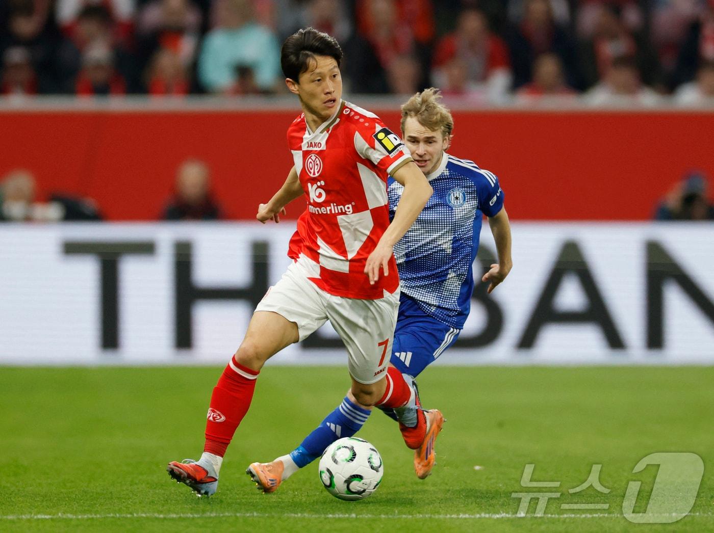 본문 이미지 - 마인츠의 이재성. ⓒ 로이터=뉴스1