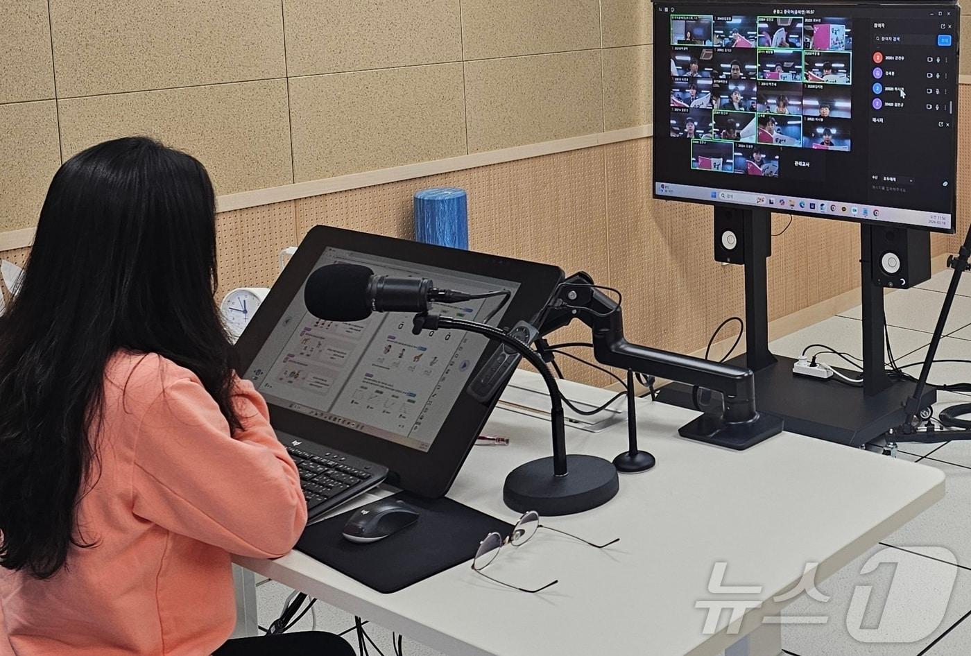 본문 이미지 - 2025년 개교한 경북온라인학교가 운영 규모를 확대하며 미래형 교육 모델로 자리잡아 가고 있다.(경북교육청 제공. 재판매 및 DB금지) ⓒ 뉴스1 김대벽기자