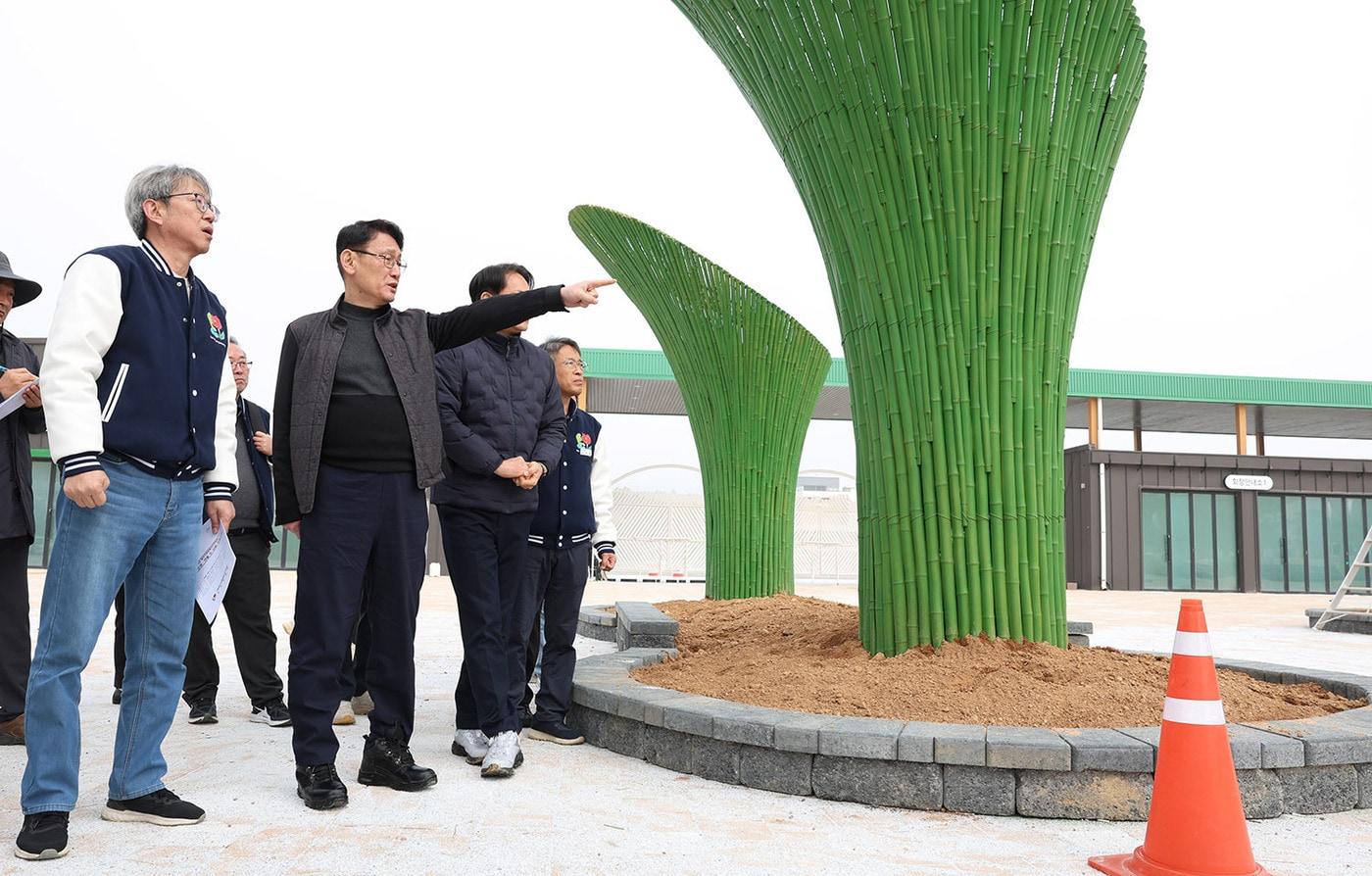 본문 이미지 -  '2026 태안국제원예치유박람회' 현장 점검 모습.(조직위 제공. 재판매 및 DB금지)/뉴스1