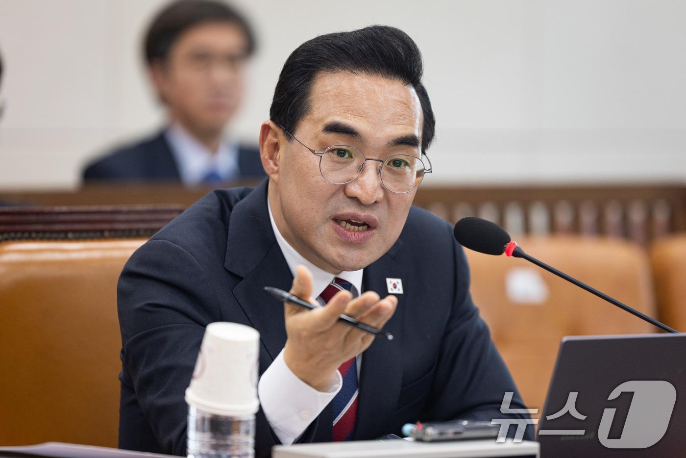 본문 이미지 - 박홍근 기획예산처 장관 후보자가 23일 서울 여의도 국회에서 열린 인사청문회에 출석해 의원 질의에 답하고 있다. 2026.3.23 ⓒ 뉴스1 유승관 기자