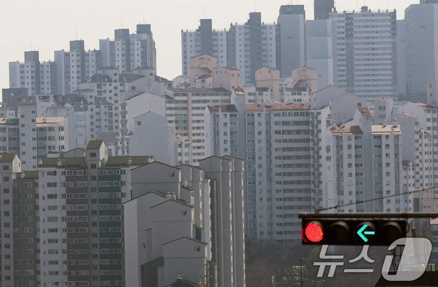 본문 이미지 - 서울 성북구의 아파트 단지 모습. 2026.3.23 ⓒ 뉴스1 오대일 기자