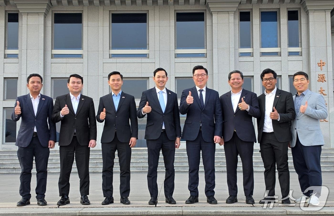본문 이미지 - 중원대학교 찾은 주한 캄보디아 대사 일행.(중원대 제공. 재판매 및 DB금지)