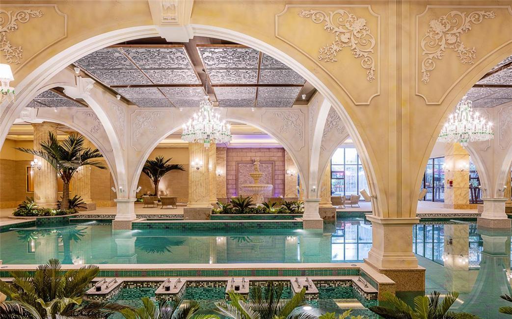 본문 이미지 - 하이엔드 주거 브랜드 1위 차지한 신검단 로열파크씨티Ⅱ 수영장 사진(DK아시아 제공) 뉴스1 ⓒ News1