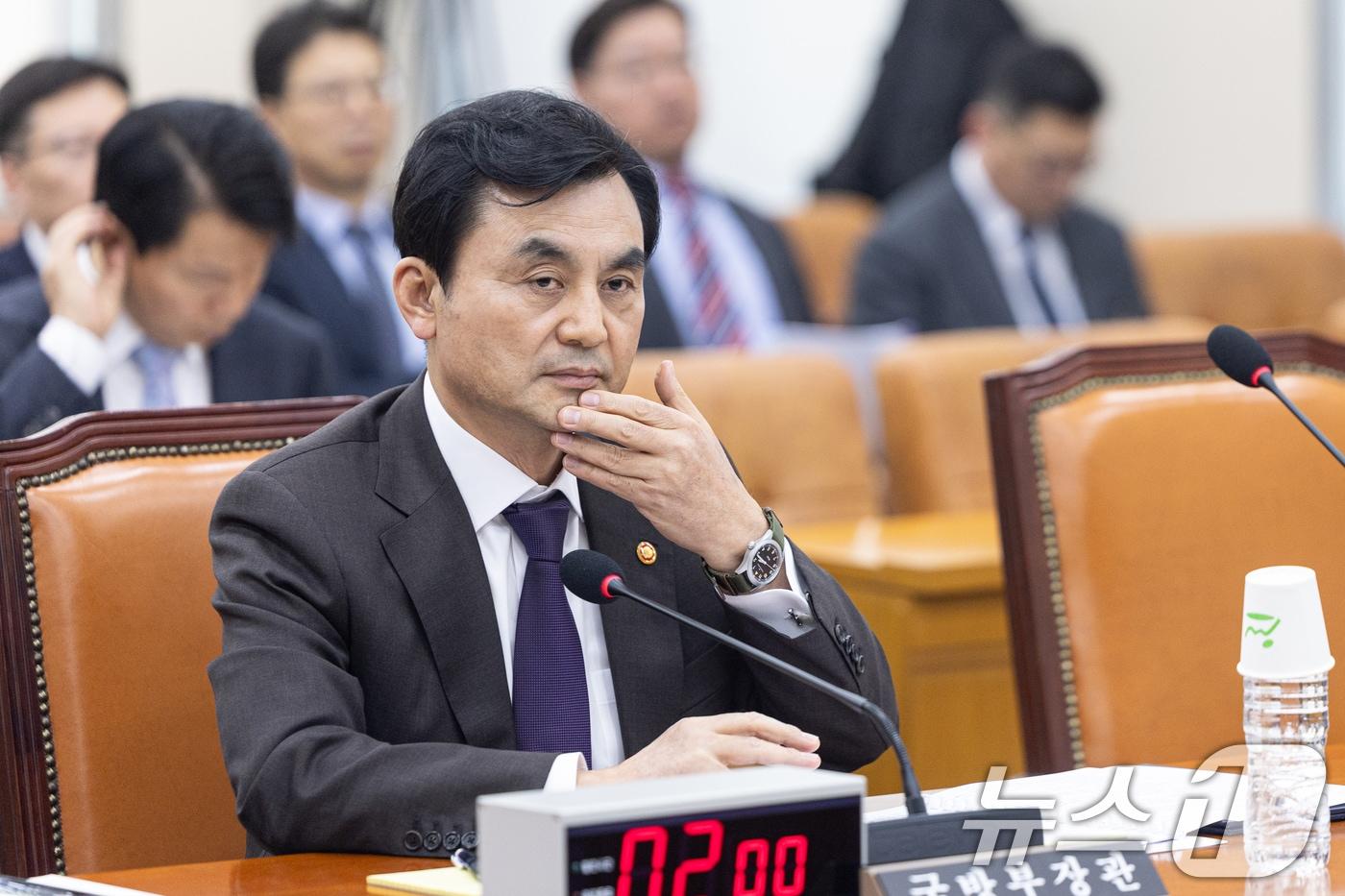 본문 이미지 -  안규백 국방부 장관. 2026.3.24 ⓒ 뉴스1 이승배 기자