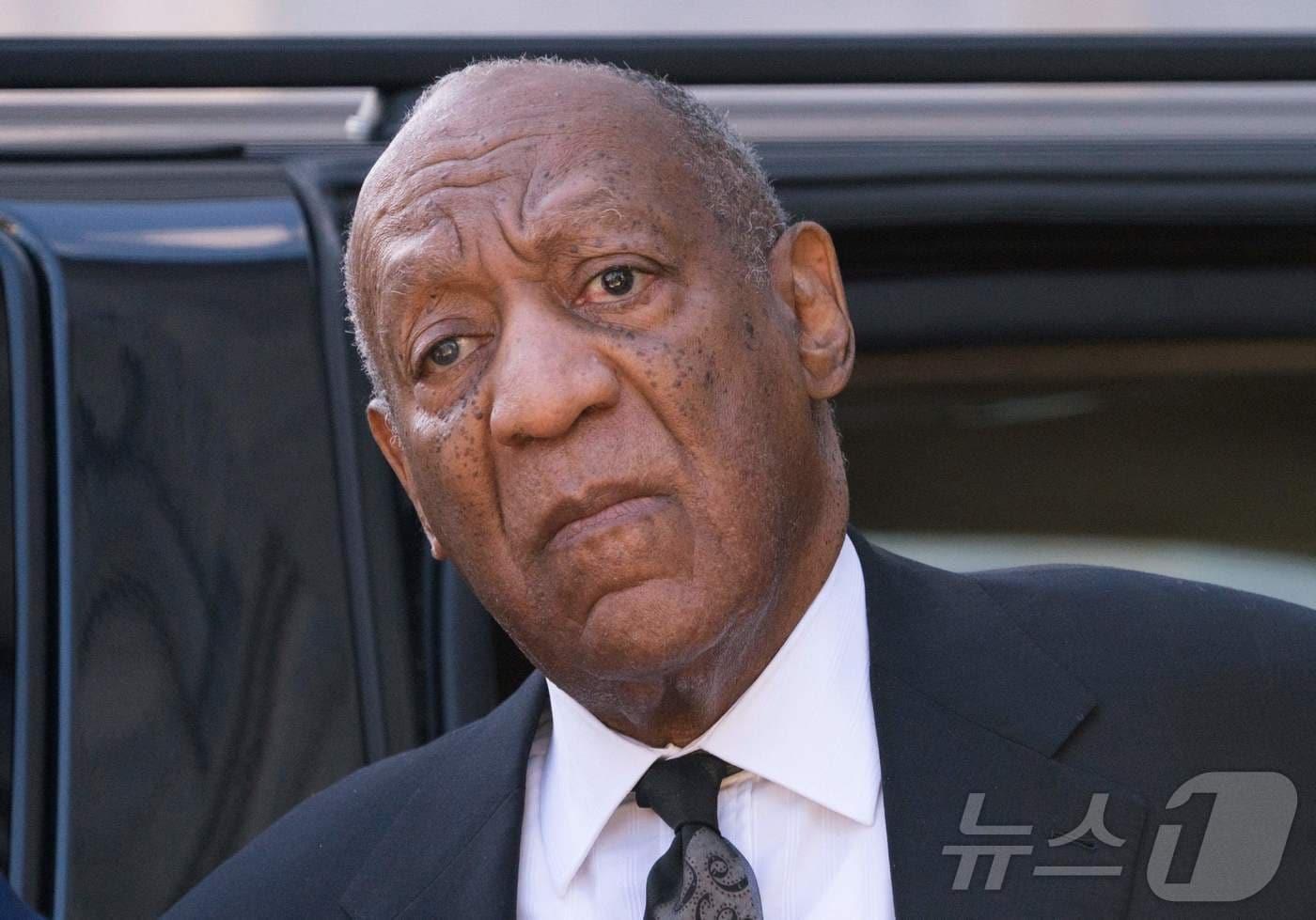 본문 이미지 - 성폭행 혐의로 피소된 미국 원로 코미디언 빌 코스비. ⓒ AFP=뉴스1