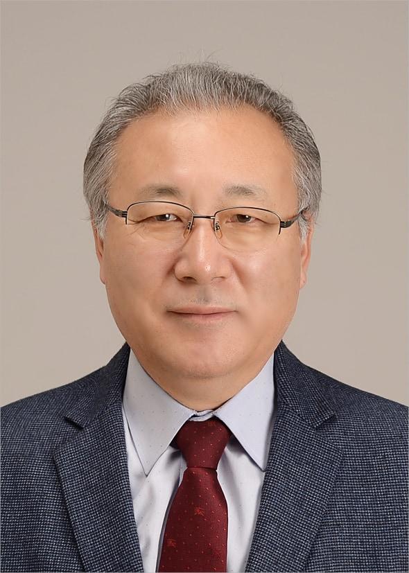 본문 이미지 - 한정화 (재)한국청년기업가정신재단 이사장