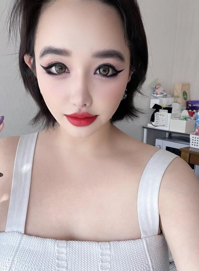 본문 이미지 - 사진=박봄 인스타그램